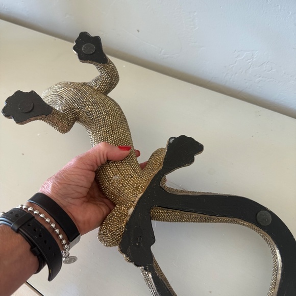 Gold Textured Lizard - Picture 6 of 6